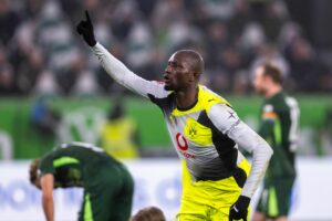 Guirassy rettet BVB beim glücklichen 2:1 in Wolfsburg