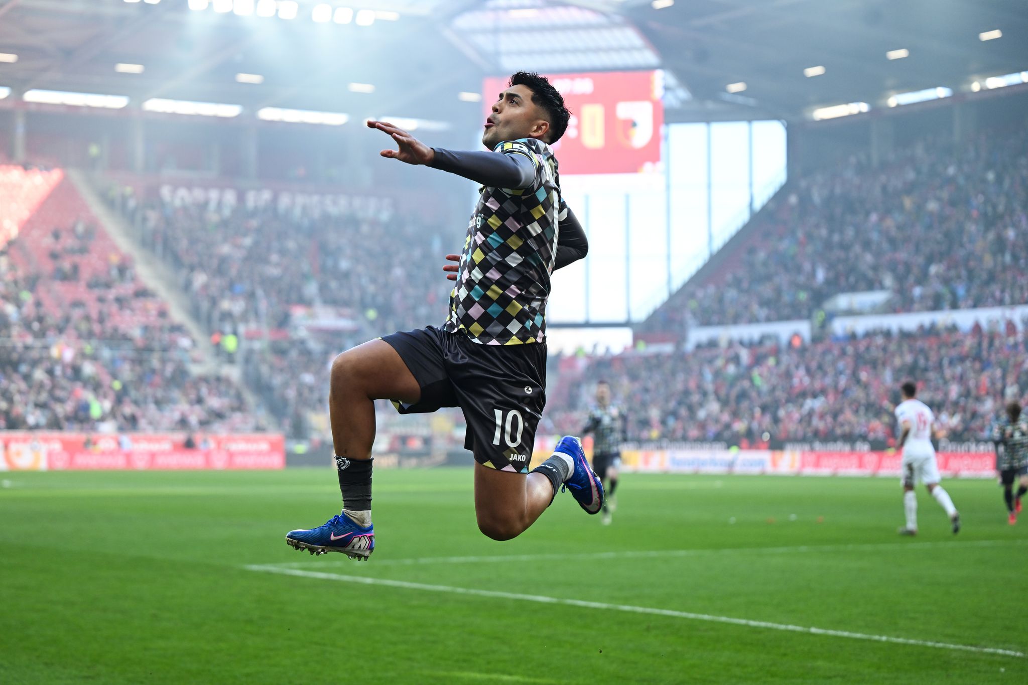 Amiri schießt Mainz zum Sieg gegen Augsburg