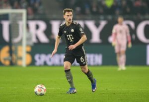 Kompany redet drohende Gelbsperren vor Dortmund klein