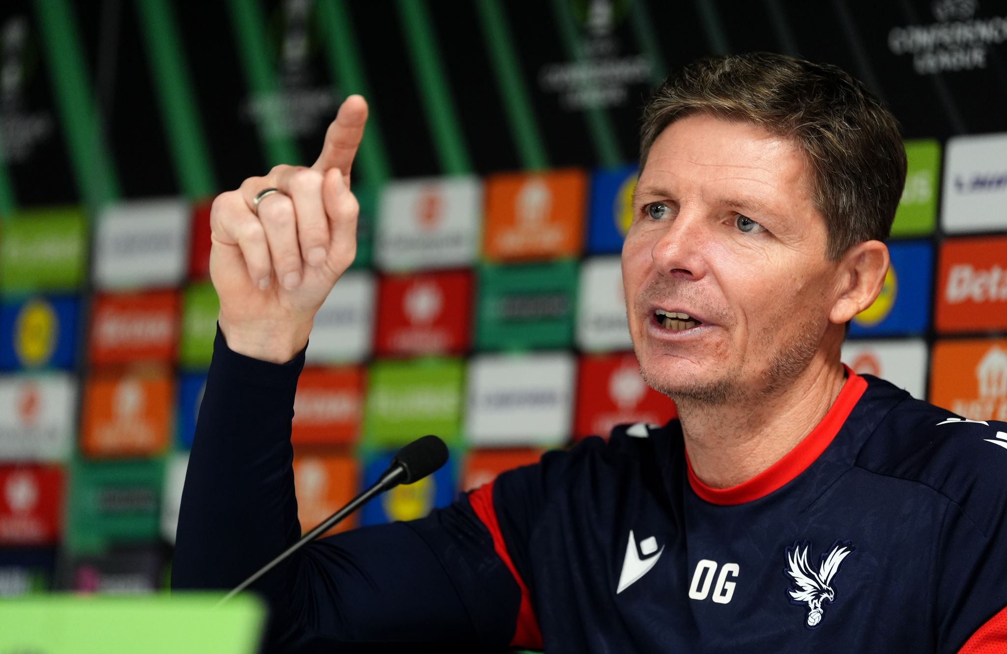 «Nicht gut genug» – Glasner sorgt mit Aussagen für Aufsehen «Nicht gut genug» – Glasner sorgt mit Aussagen für Aufsehen