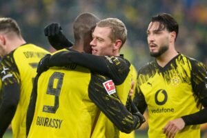 BVB bleibt Bayern-Jäger: Standards als «Dosenöffner»