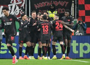 Erster Halbfinalist steht fest: Bayer bezwingt St. Pauli