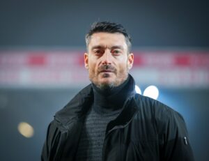 Riera zufrieden mit Eintracht-Debüt: «Viele gute Dinge»