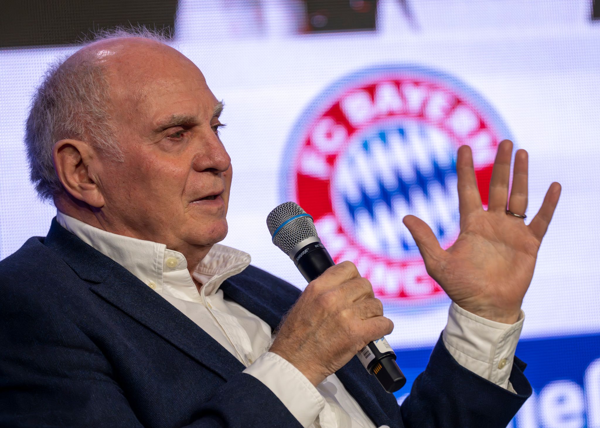 Hoeneß über Klopp bei Red Bull: «Das ist keine Rolle» Hoeneß über Klopp bei Red Bull: «Das ist keine Rolle»